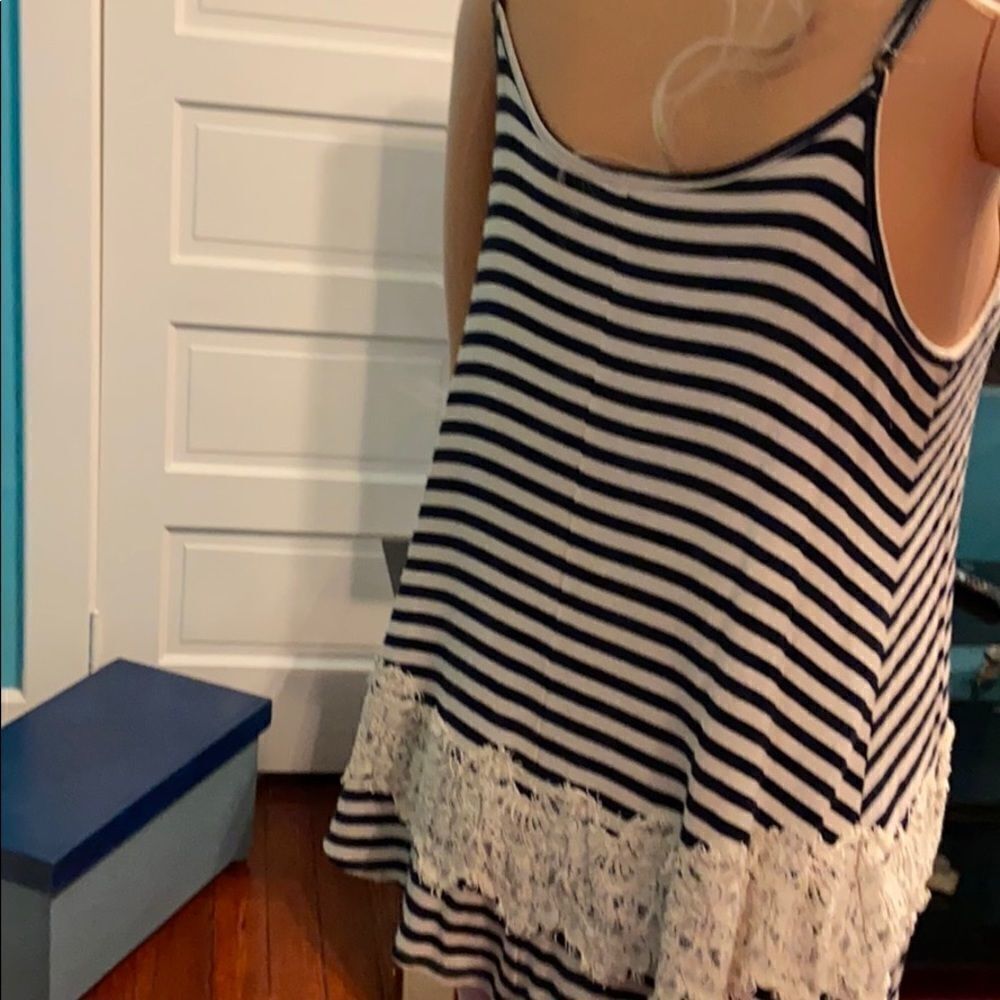 Xhilaration large tank top black & white with lace - Picture 4 of 5